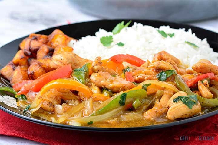 Pollo y pimientos salteados fáciles