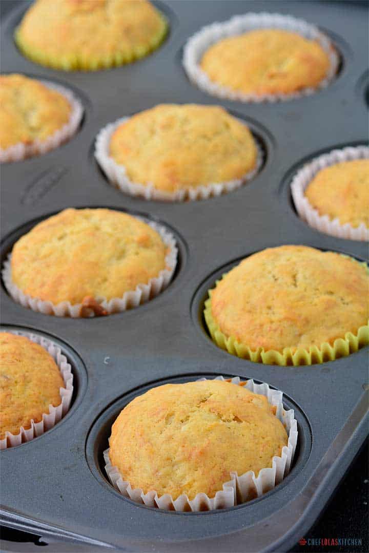 Receta fácil de muffins de plátano húmedos