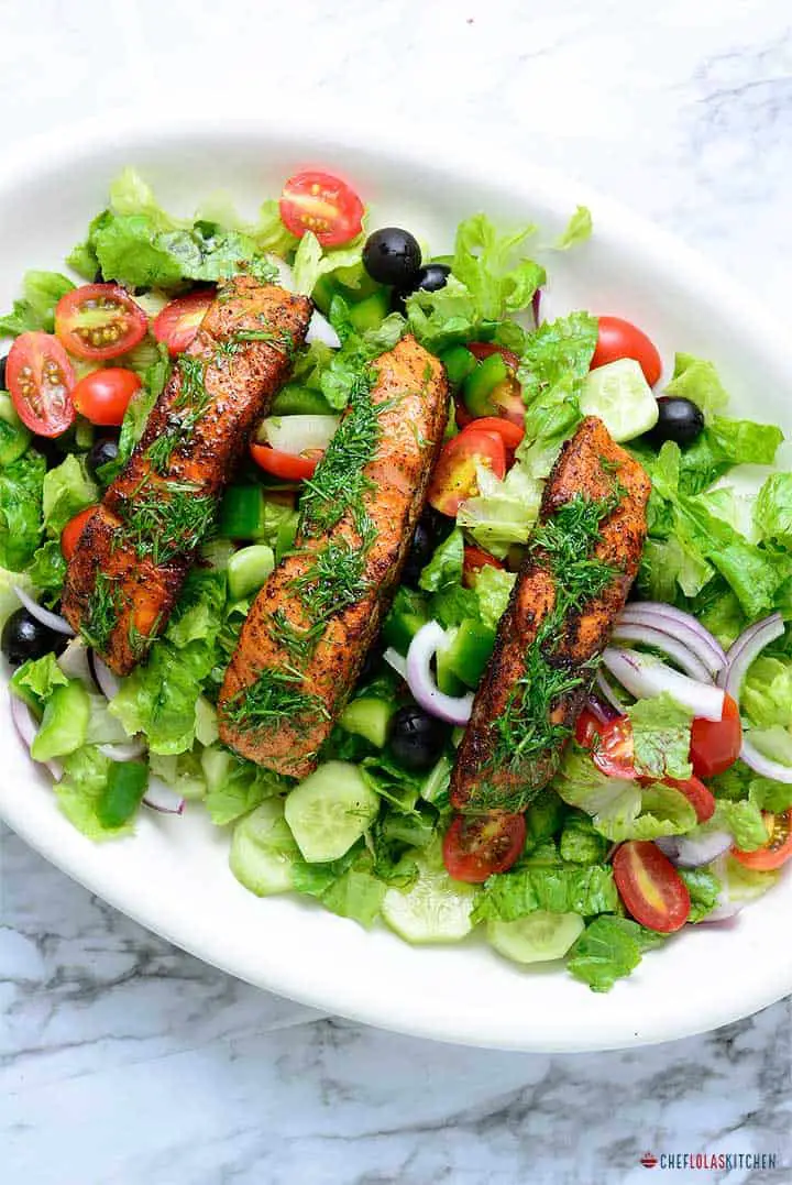 Receta sencilla de ensalada de salmón saludable