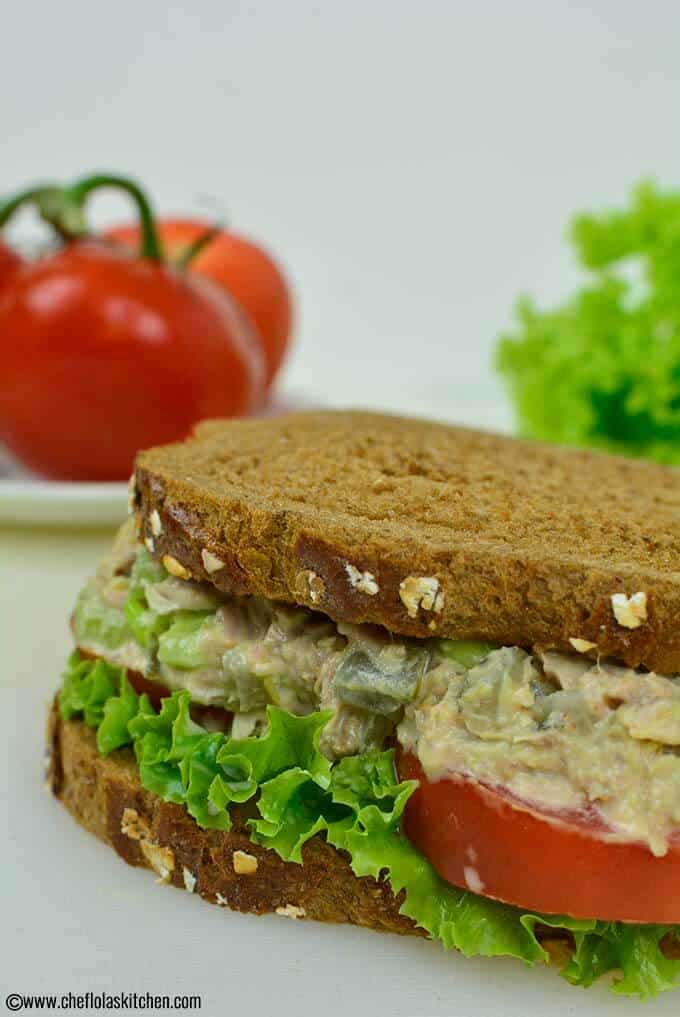 Sándwich de ensalada de pavo cremoso y fácil Sándwich de ensalada de pavo cremoso y fácil