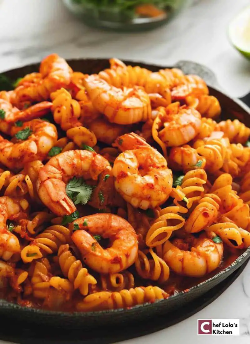 Fideos picantes con camarones (sabrosos y fáciles)