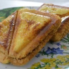 Tostadas de mantequilla y miel