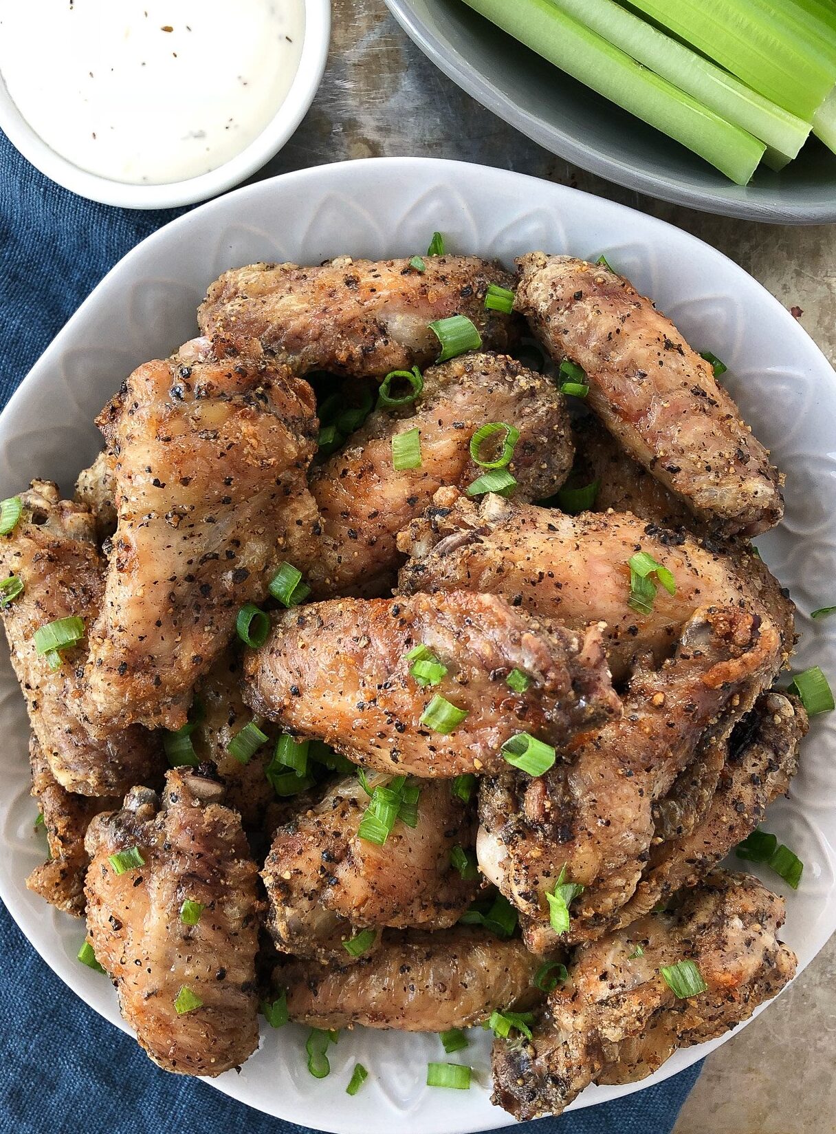 Alitas de pollo con sal y pimienta Alitas de pollo con sal y pimienta
