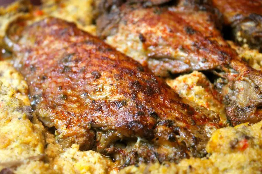 Deliciosas alitas de pavo al horno