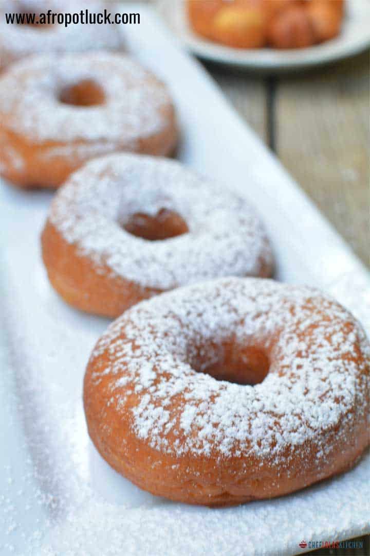 Donuts de levadura simples Donuts de levadura simples