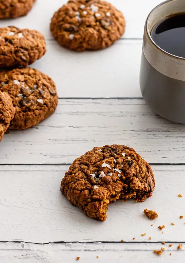 Galletas de avena refinadas con pasas y sin azúcar