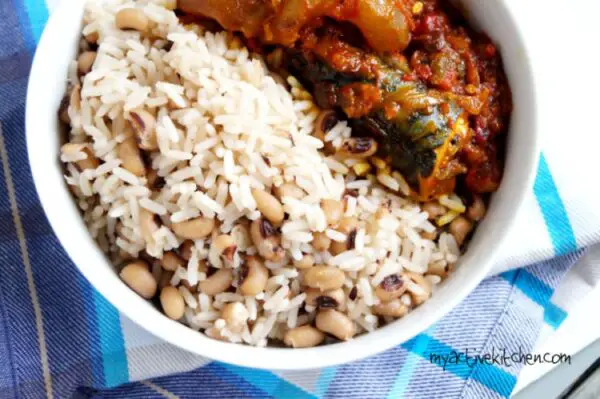 Arroz con coco y frijoles sencillos