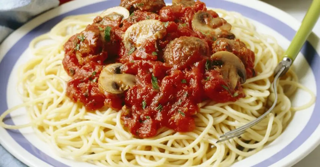 Salsa africana para espaguetis con albóndigas Salsa africana para espaguetis con albóndigas