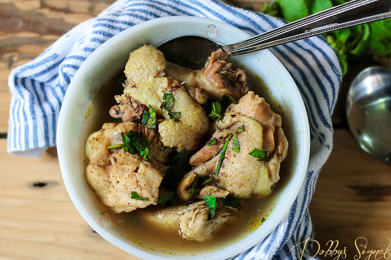 Sopa africana fácil de pollo y pimientos